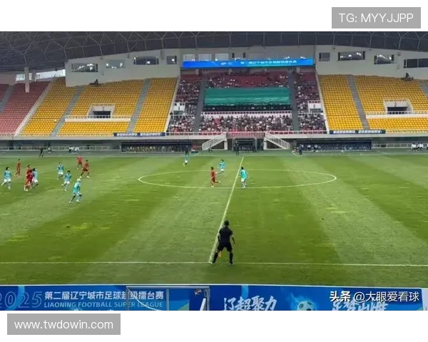 辽超总决赛大连本溪巅峰对决现场火爆五万五千余名球迷激情共同观战